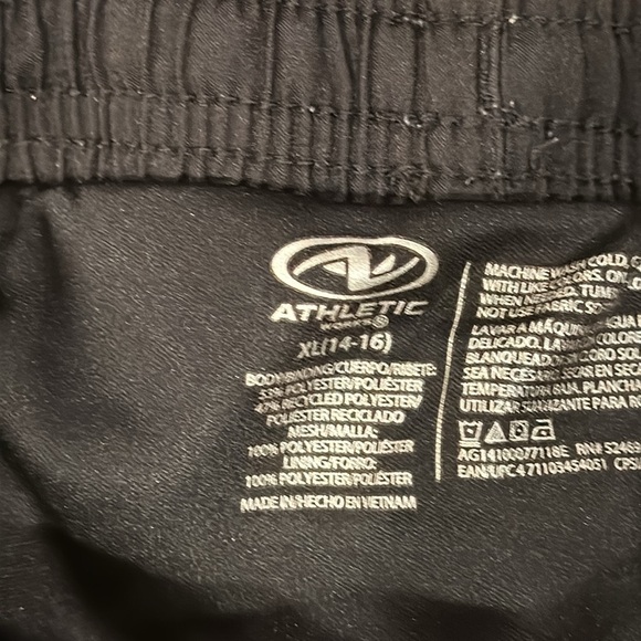 Avia & Atletic works workout set. Size small. Black and white shorts, tan top - Picture 6 of 6